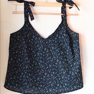 Universal Thread Linen Top